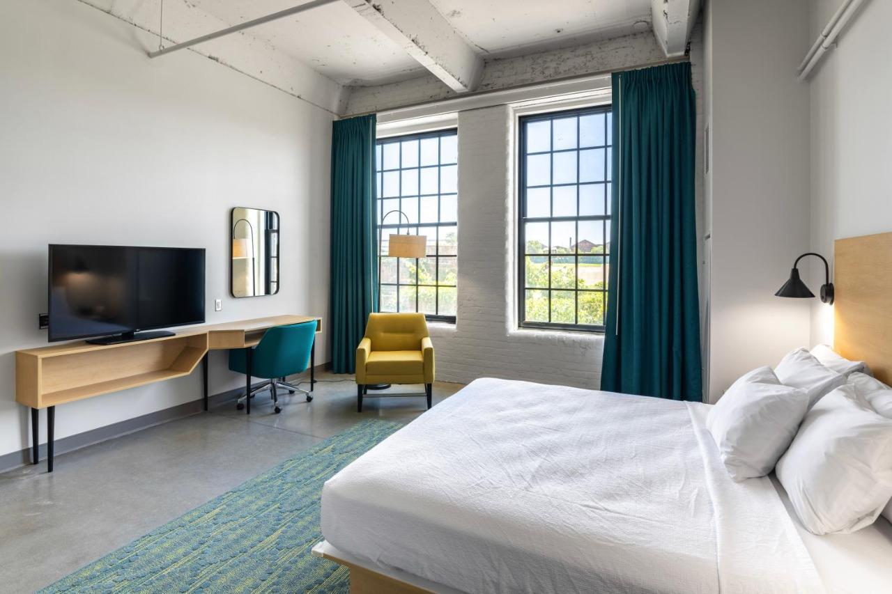 The Warehouse Hotel At Champion Mill Hamilton Esterno foto