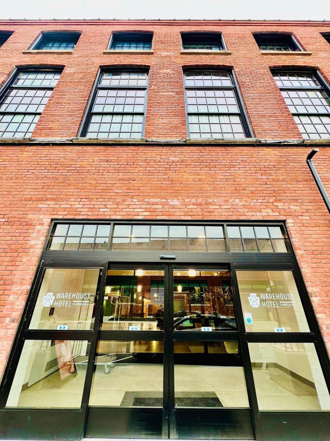 The Warehouse Hotel At Champion Mill Hamilton Esterno foto